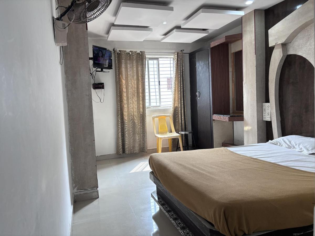 Hotel Raj Empire 迈索尔 外观 照片