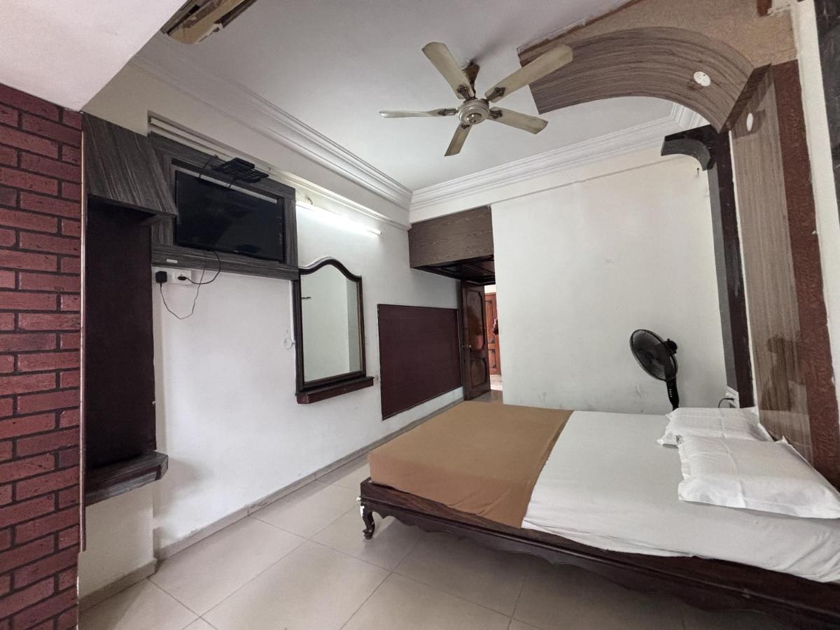 Hotel Raj Empire 迈索尔 外观 照片