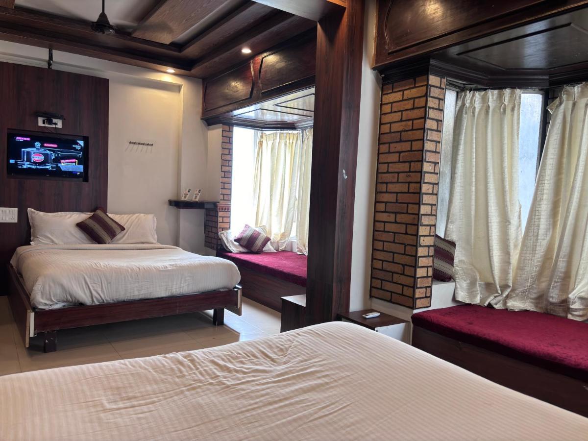 Hotel Raj Empire 迈索尔 外观 照片