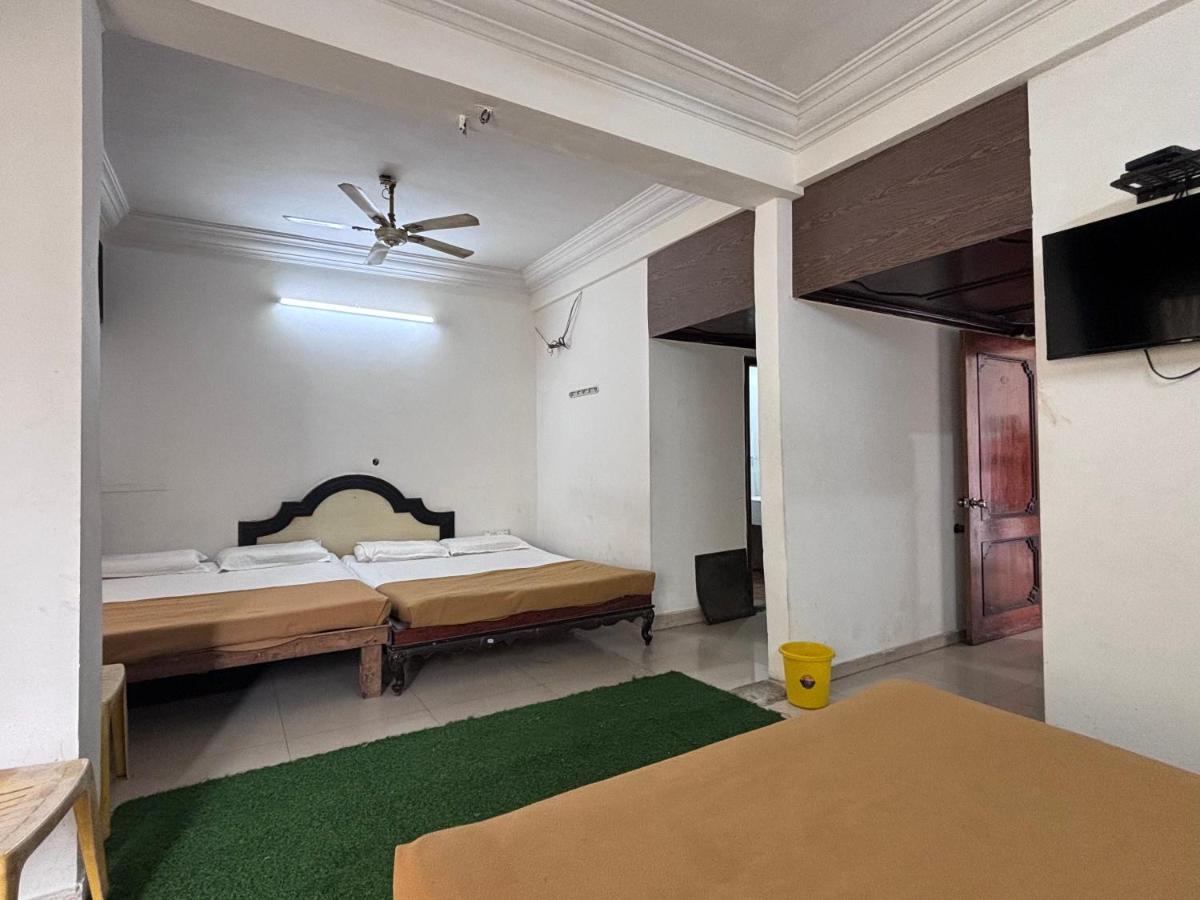 Hotel Raj Empire 迈索尔 外观 照片