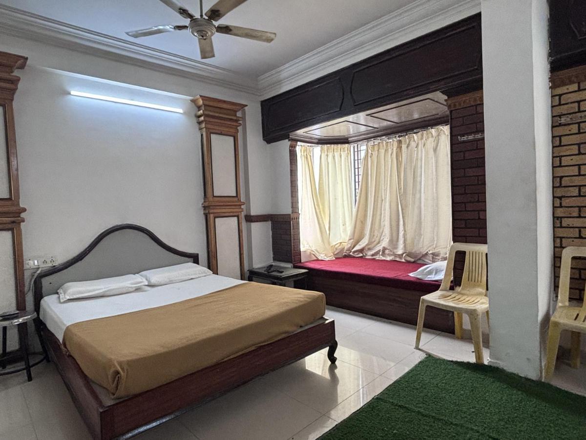 Hotel Raj Empire 迈索尔 外观 照片