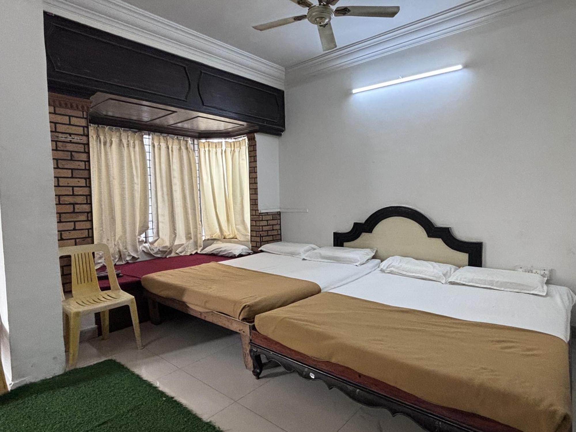 Hotel Raj Empire 迈索尔 外观 照片